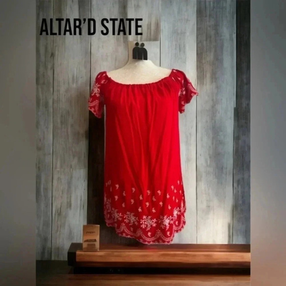 Altar’d State Red and White Off the Shoulder Dress‎ - Picture 2 of 9